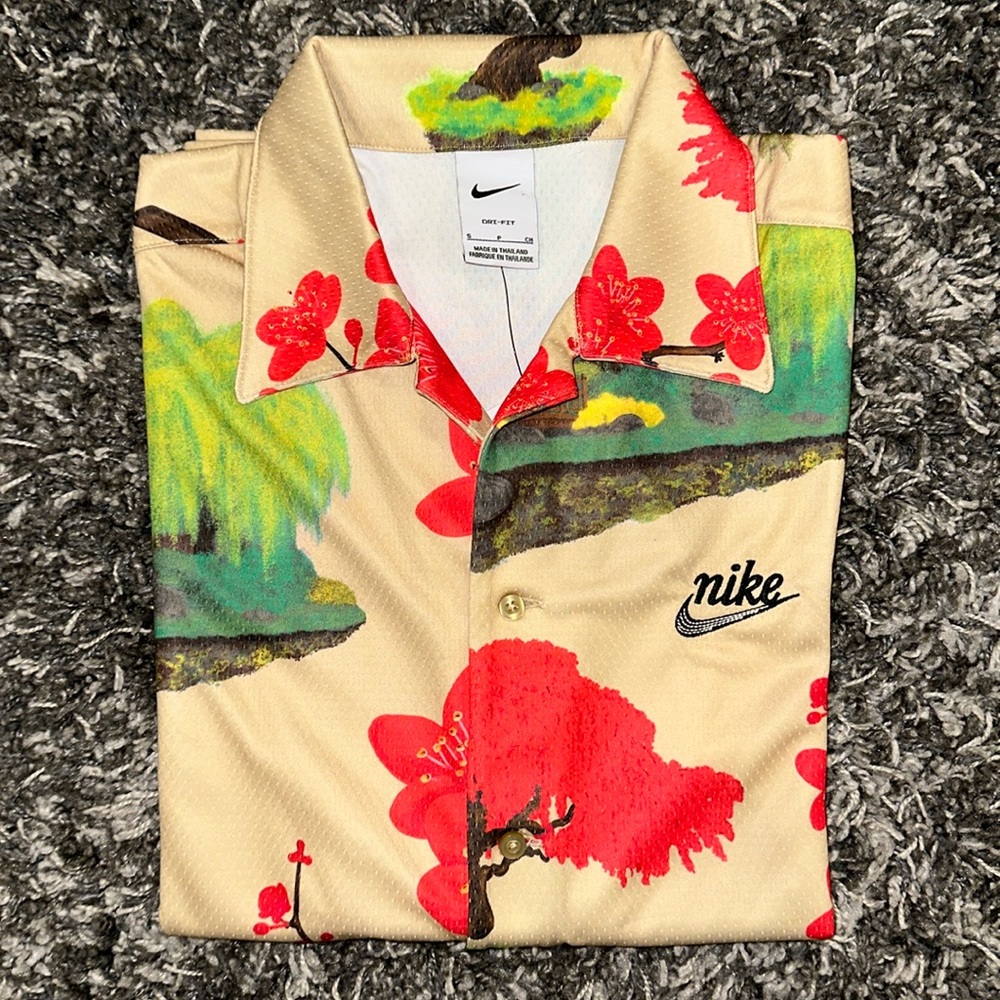 New NIKE Sportswear Dri-Fit Cherry Blossom Button Up Shirt jersey style